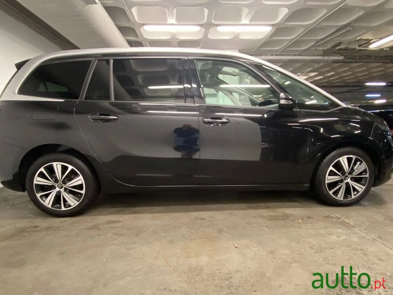 2018' Citroen C4 Grand Picasso photo #4