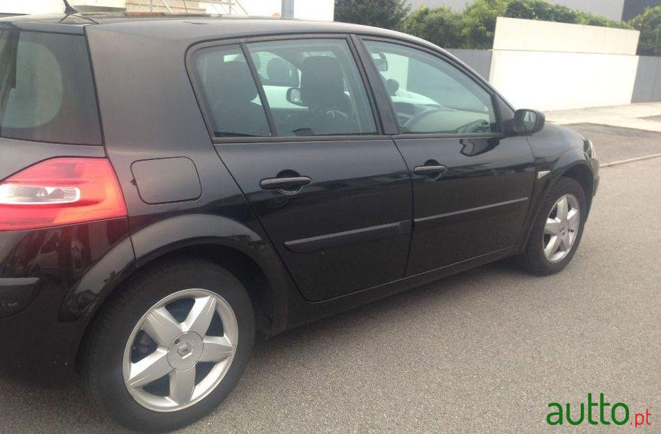 2007' Renault Megane photo #1