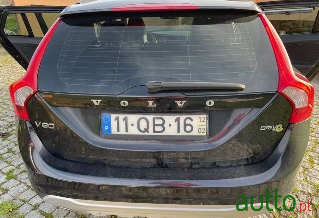 2012' Volvo V60 photo #3