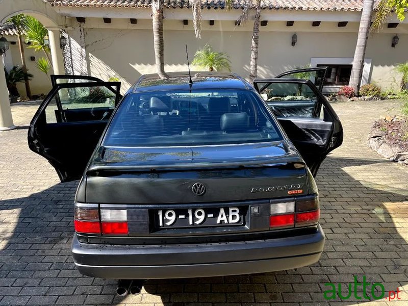 1992' Volkswagen Passat photo #3