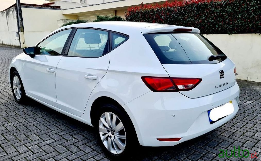 2014' SEAT Leon photo #3