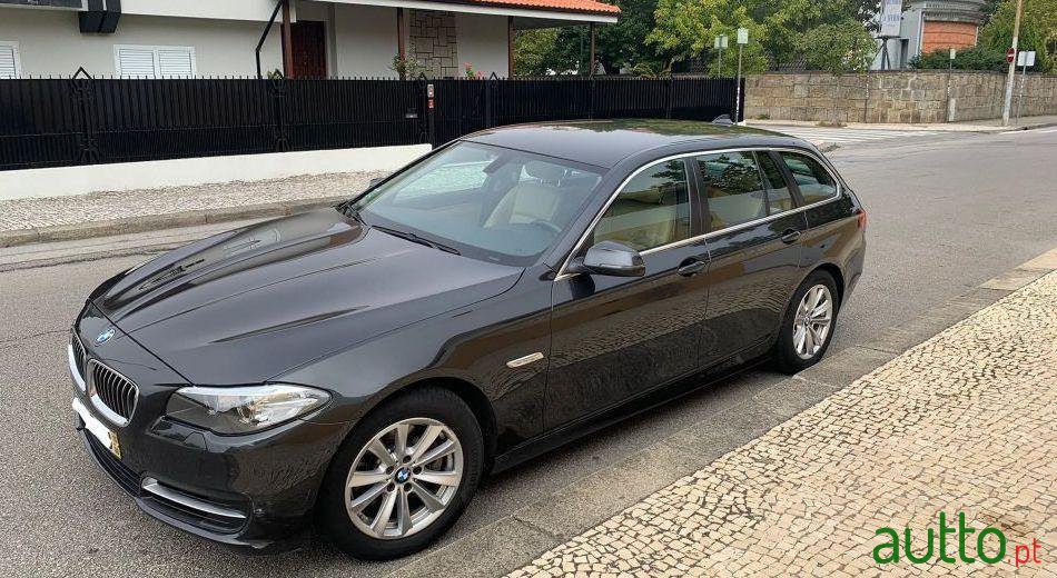 2015' BMW 520 photo #4