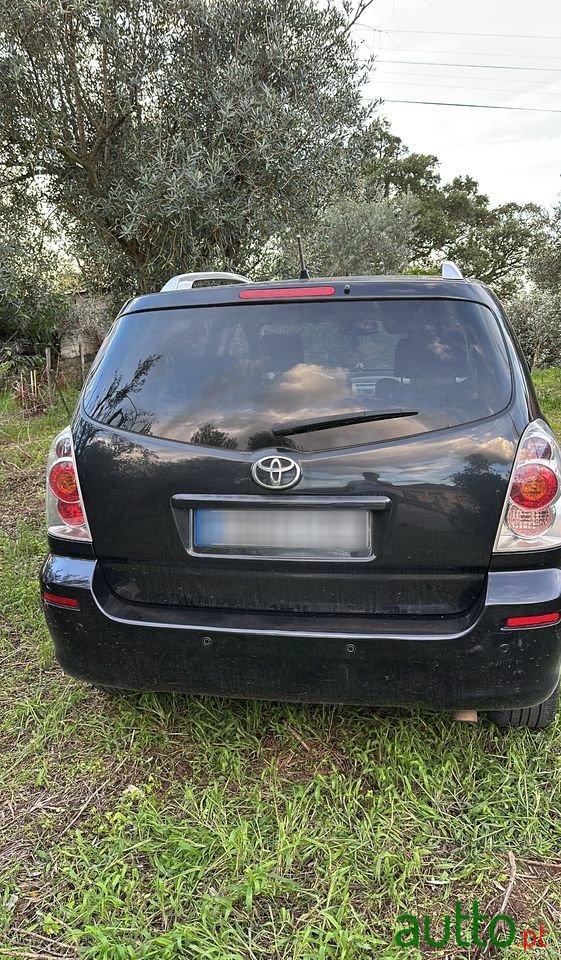 2007' Toyota Corolla Verso photo #2