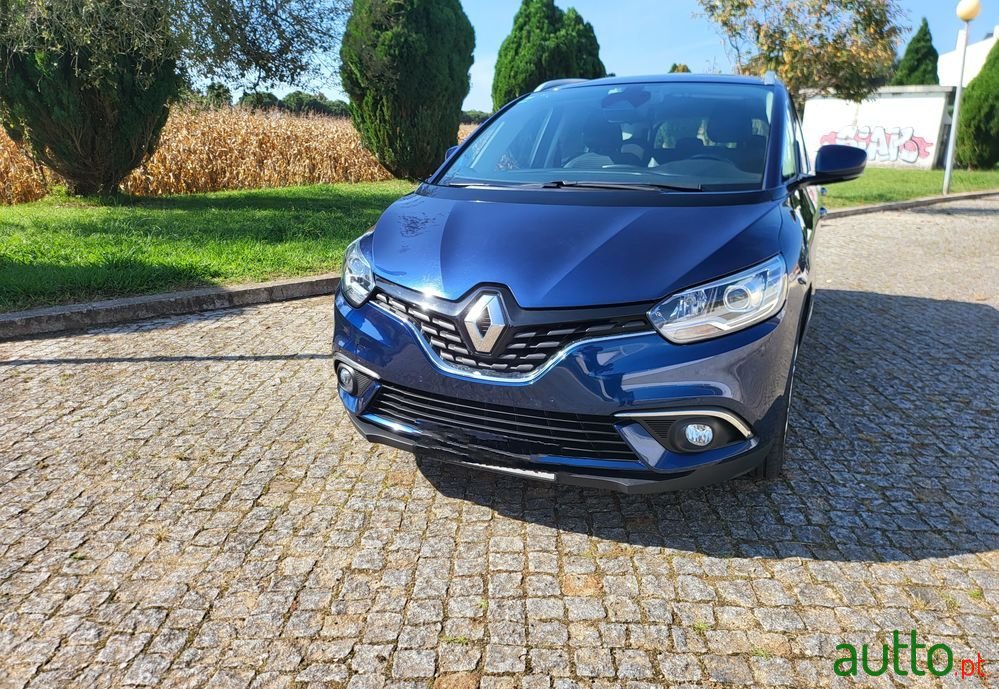 2017' Renault Scenic Energy photo #1