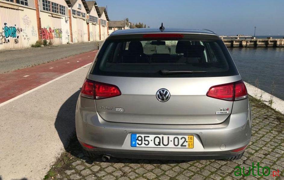 2016' Volkswagen Golf photo #4