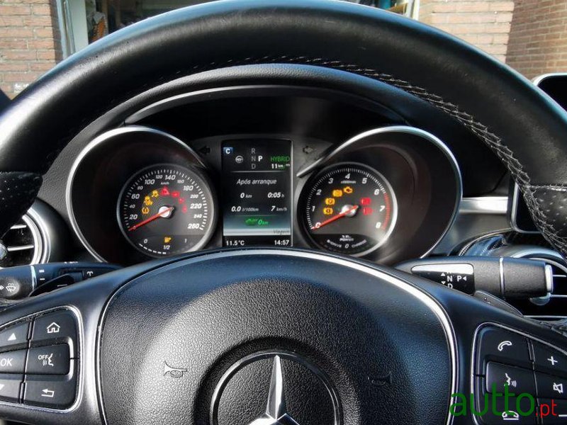 2015' Mercedes-Benz C-350 photo #3