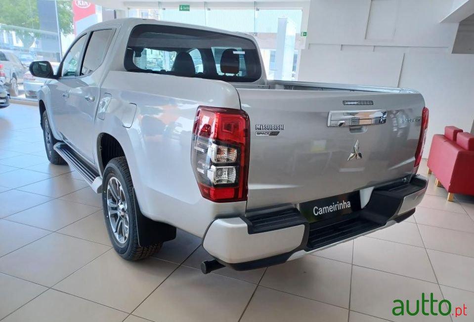 2021' Mitsubishi L200 photo #4