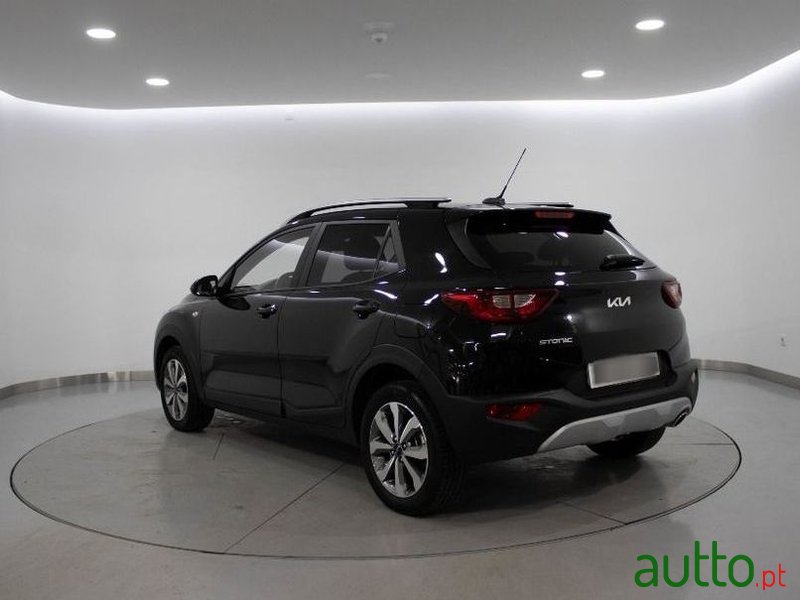 2024' Kia Stonic 1.2 Dynamic photo #3