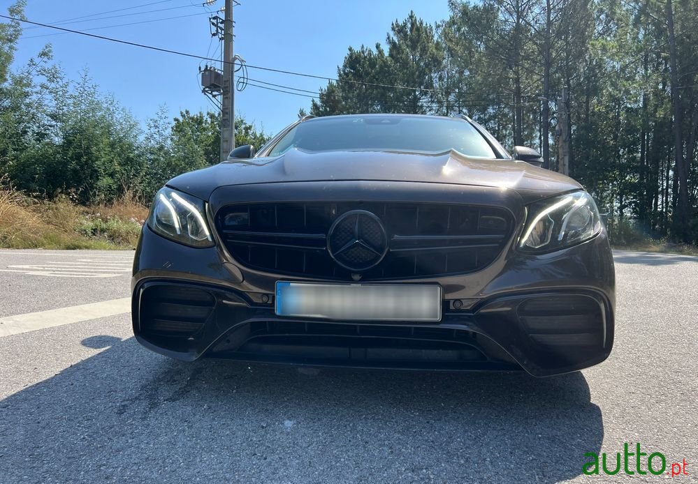 2016' Mercedes-Benz E 220 D Amg Designo photo #2