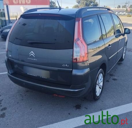 2013' Citroen C4 Grand Picasso photo #4