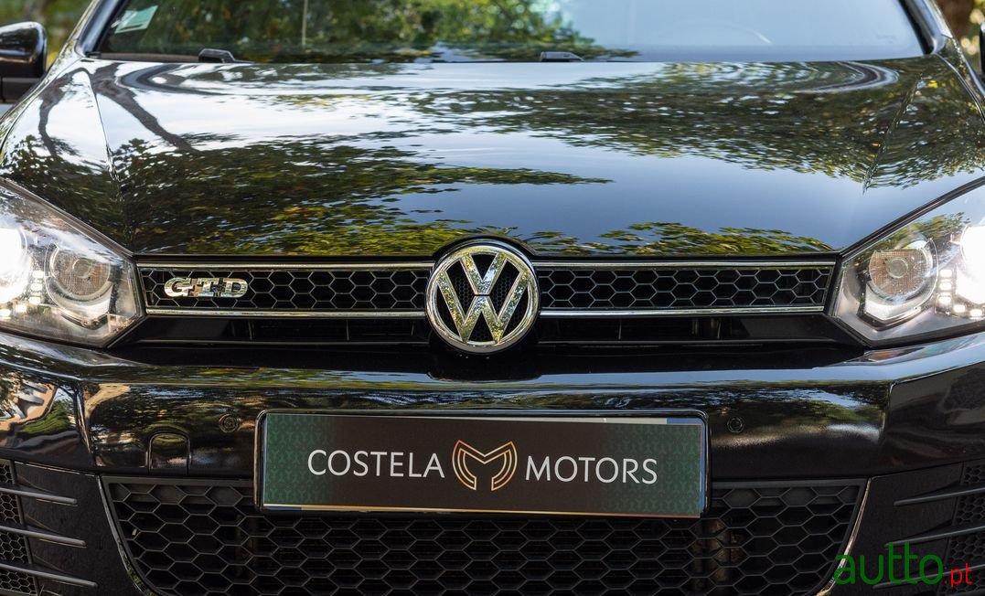 2012' Volkswagen Golf photo #4