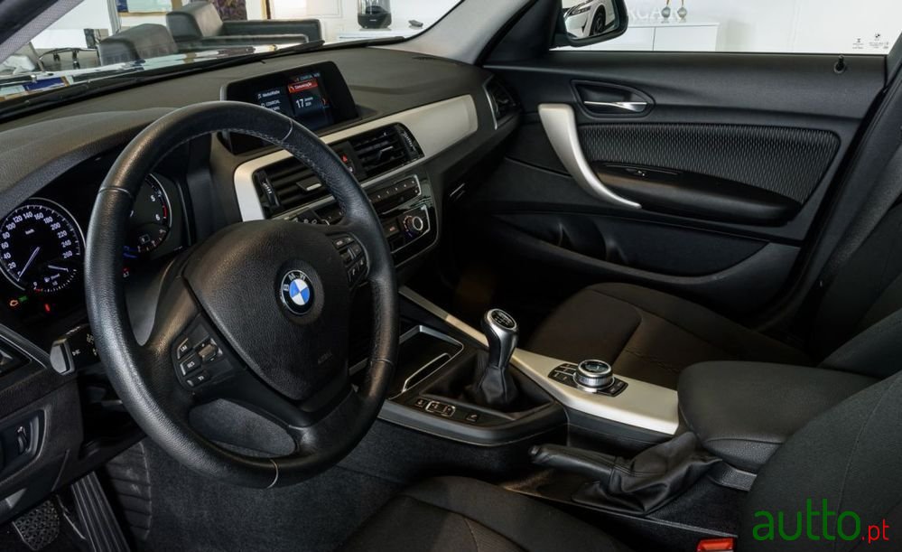 2017' BMW 116 D photo #6