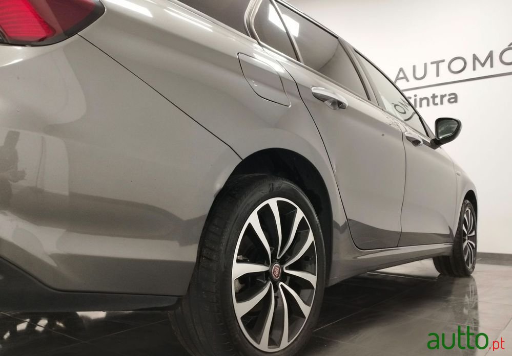 2019' Fiat Tipo Station Wagon photo #6