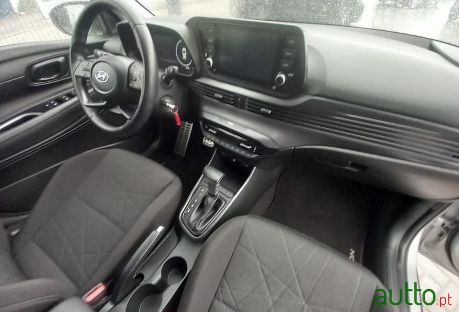 2022' Hyundai Bayon photo #5