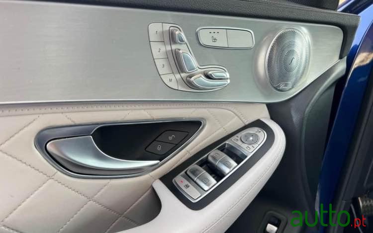 2016' Mercedes-Benz GLC photo #4