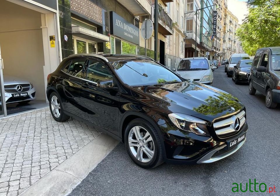 2015' Mercedes-Benz Gla 180 photo #6