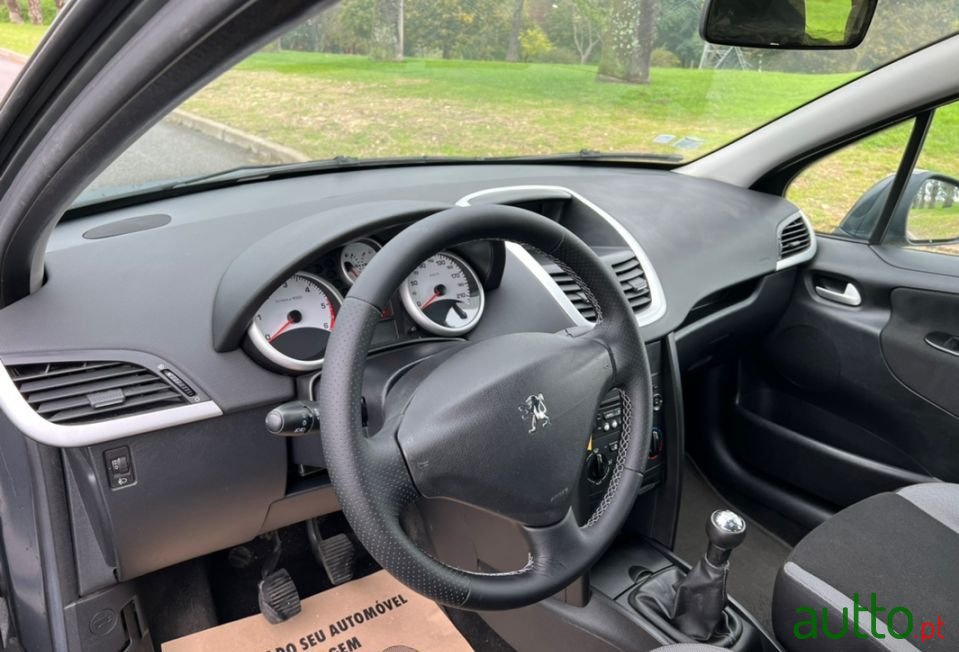 2008' Peugeot 207 Sw photo #6