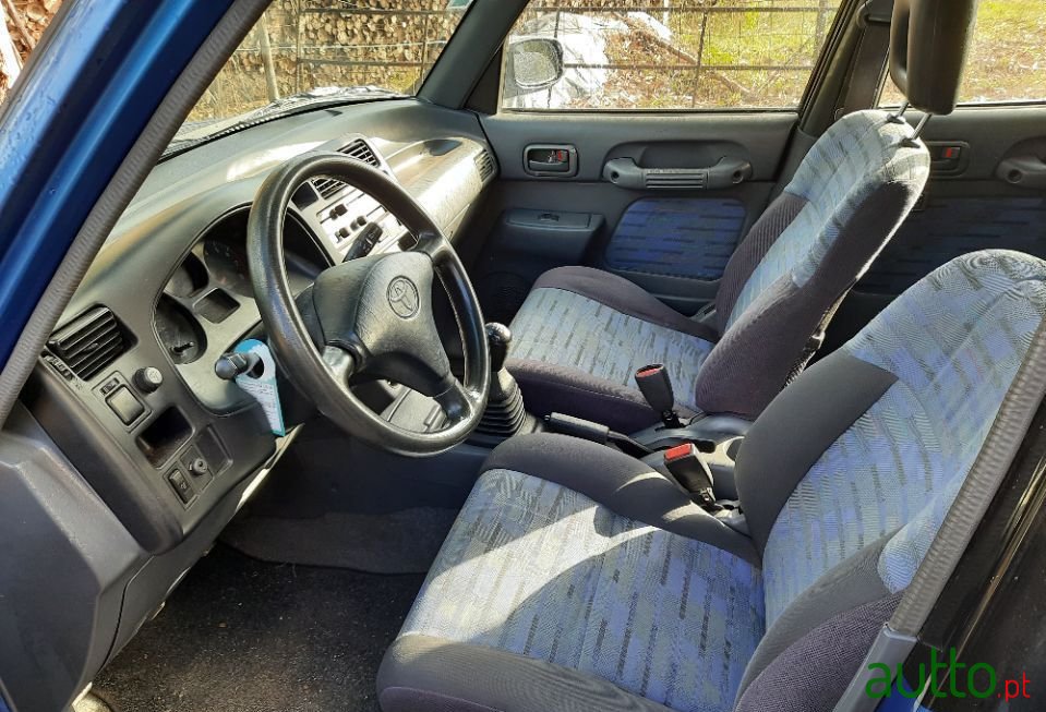 1996' Toyota RAV4 photo #5