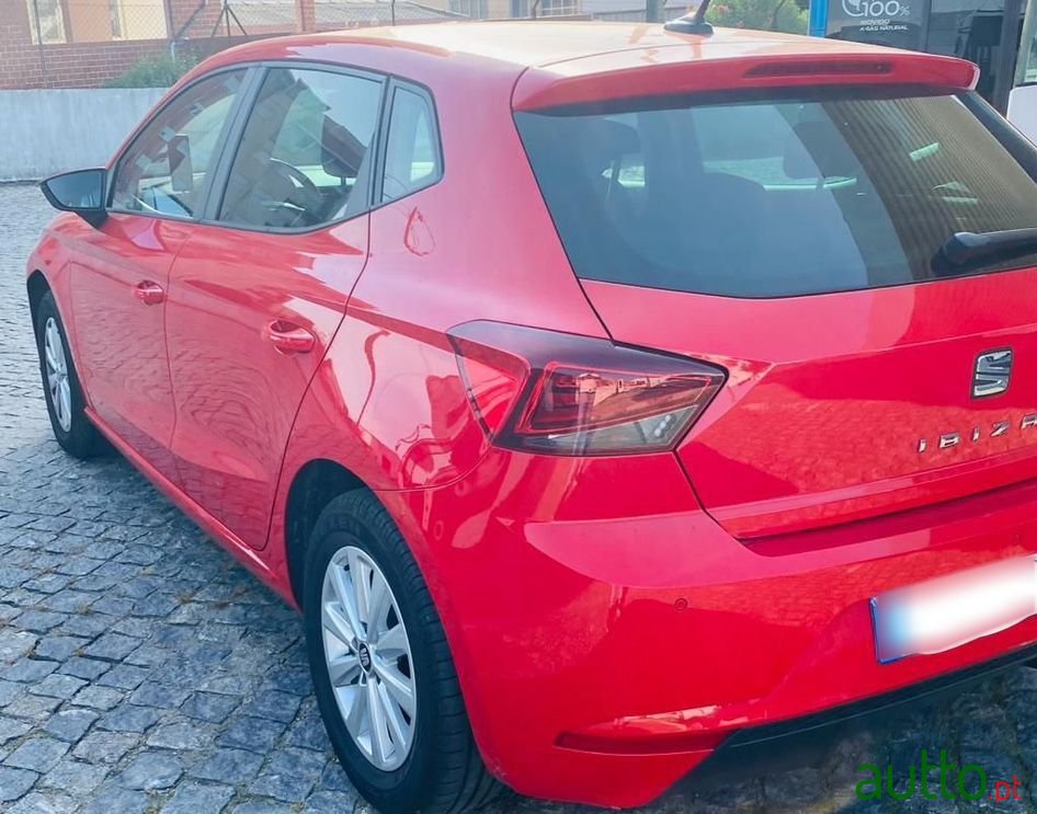 2020' SEAT Ibiza 1.0 Tgi Style photo #3