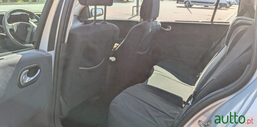 2003' Renault Megane Break photo #4