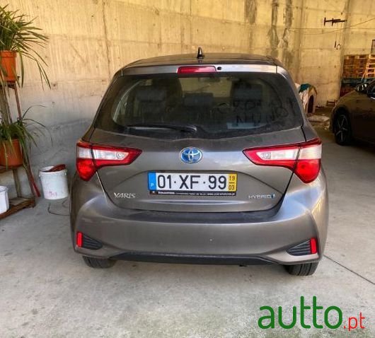 2019' Toyota Yaris photo #2