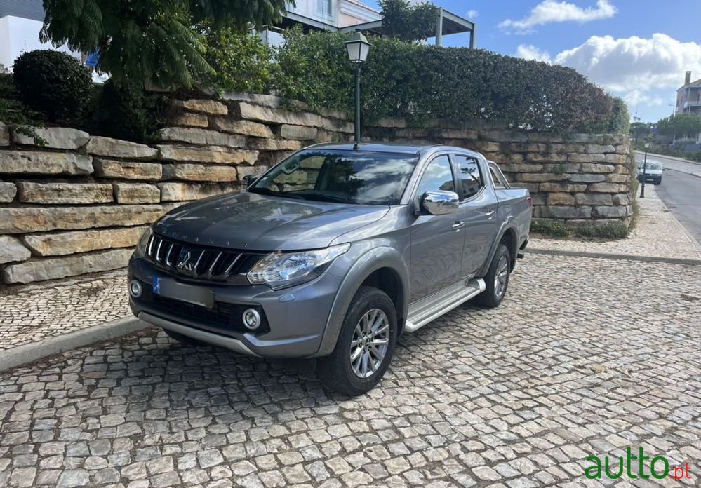 2019' Mitsubishi L200 photo #1