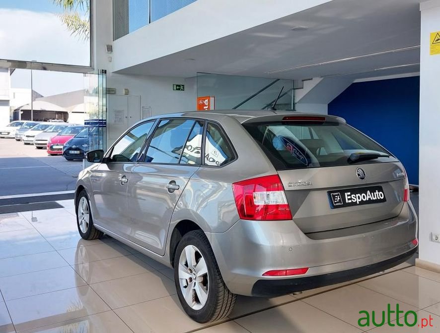 2016' Skoda Rapid photo #2