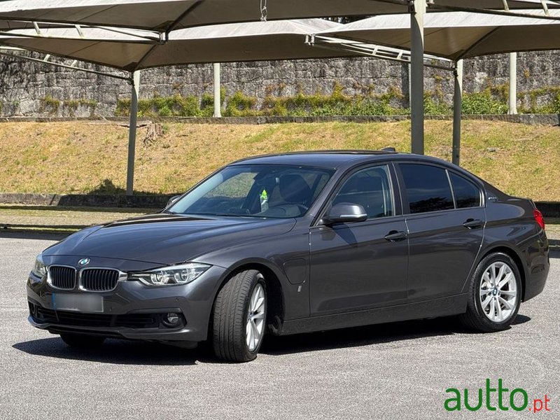 2017' BMW Série 3 photo #3