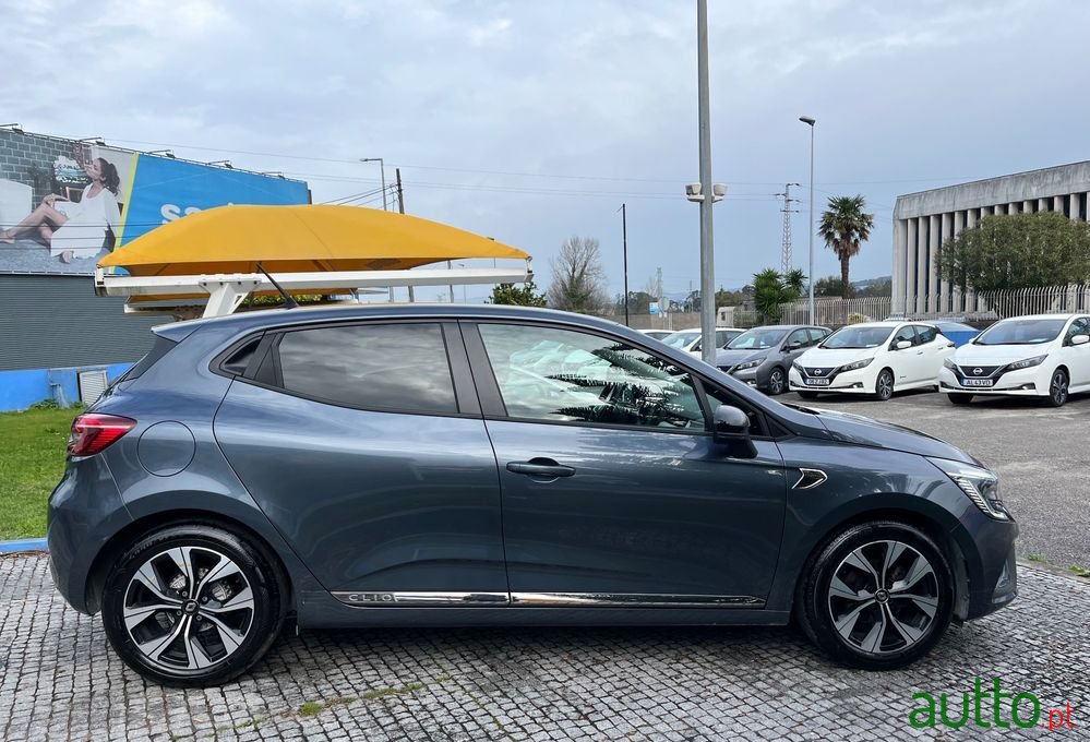 2021' Renault Clio photo #6