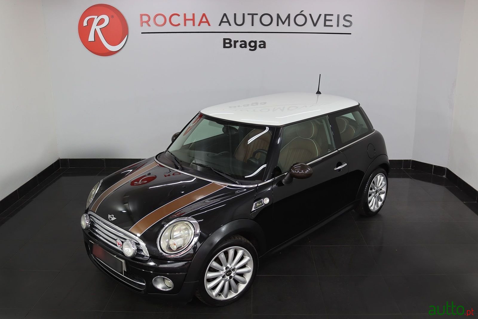 2010' MINI Cooper photo #4