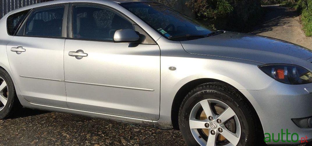 2004' Mazda 3 Sport photo #1