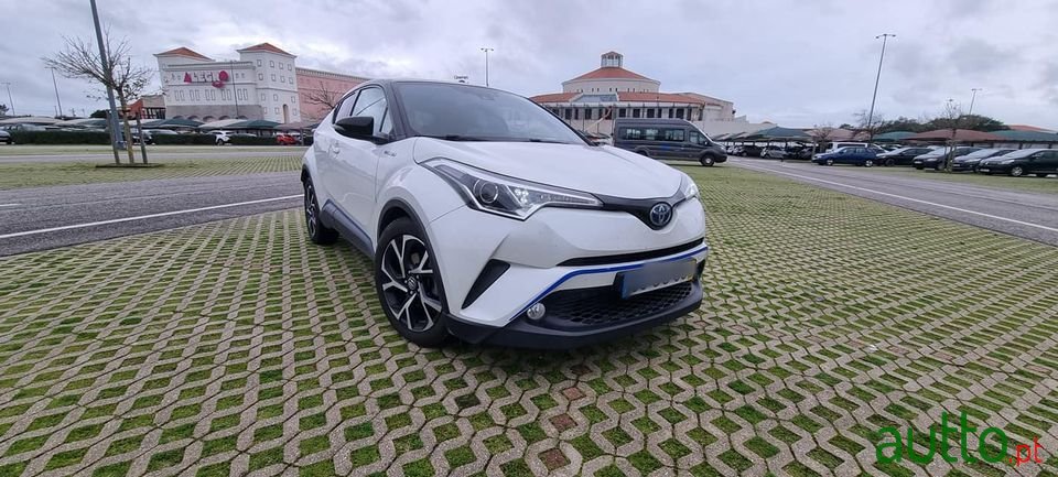 2020' Toyota C-HR photo #1