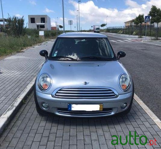 2007' MINI One 1.4 photo #2