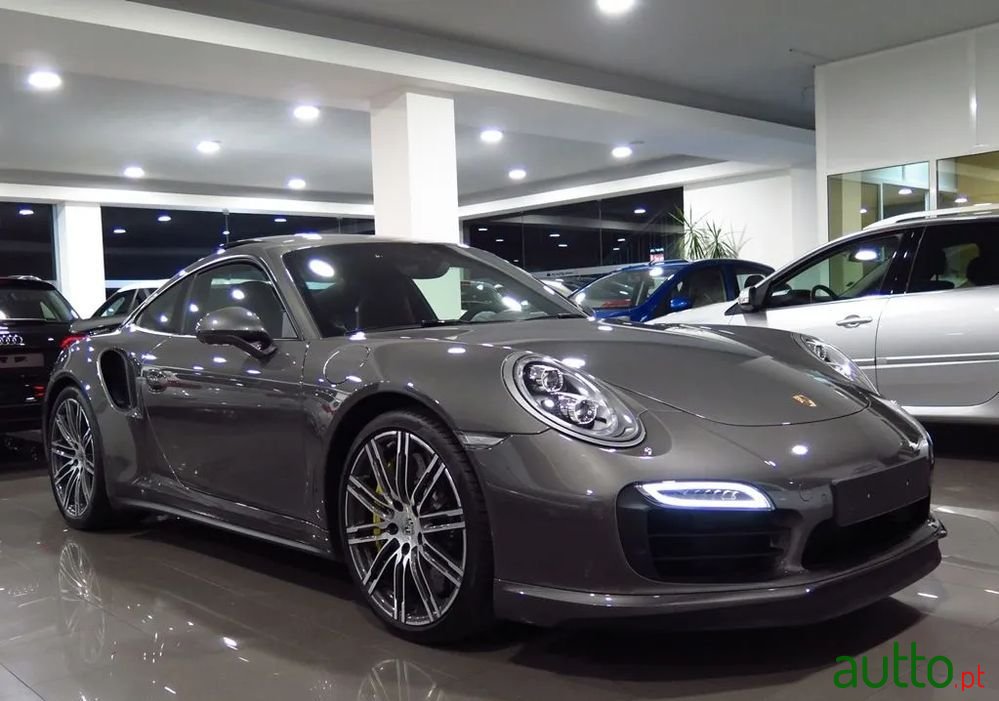 2014' Porsche 911 Turbo S photo #1