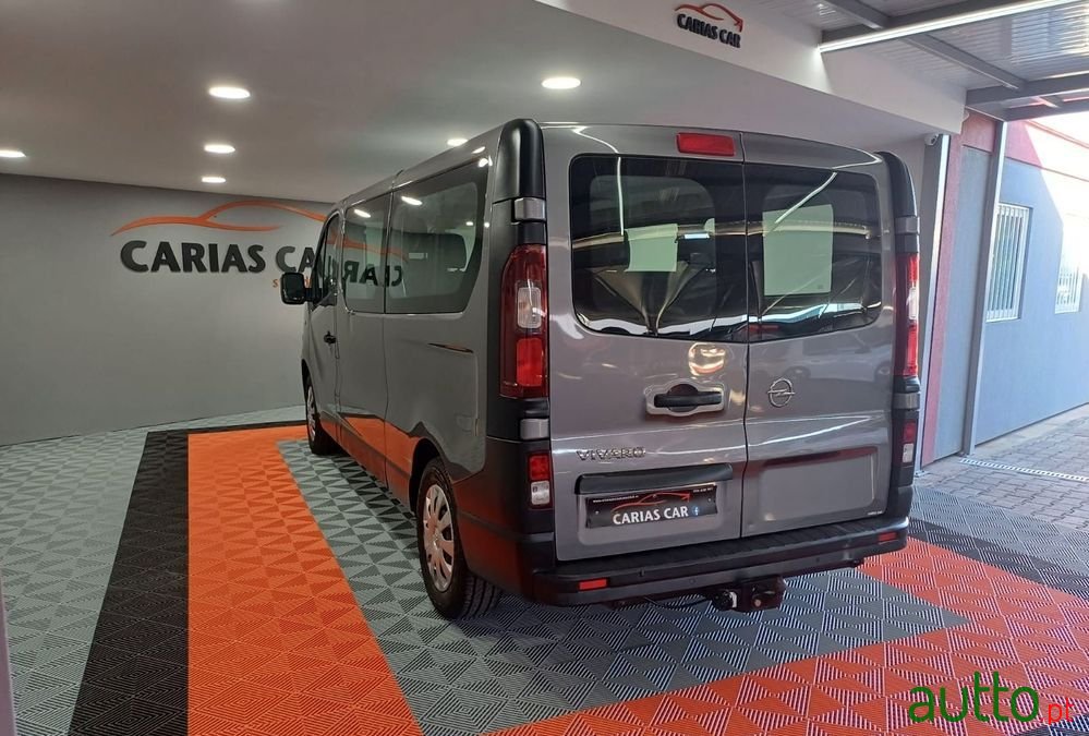 2019' Opel Vivaro photo #6
