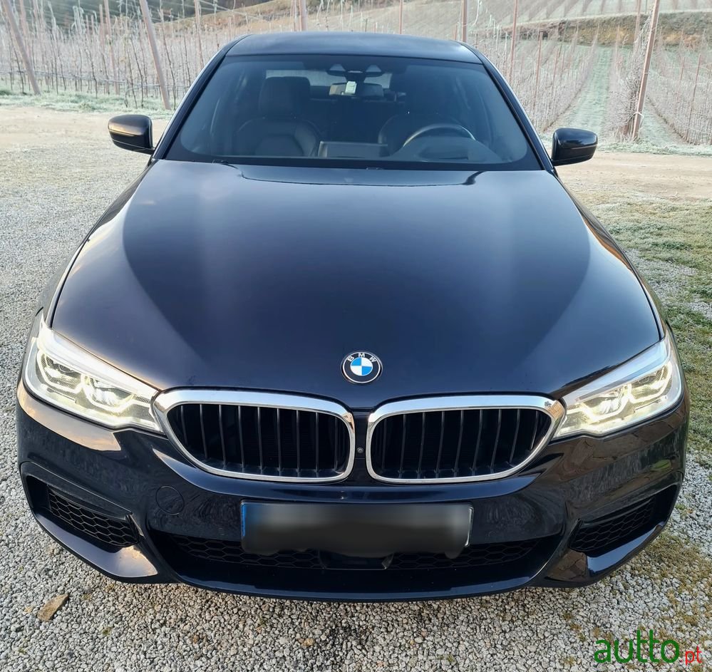 2017' BMW 530 photo #1
