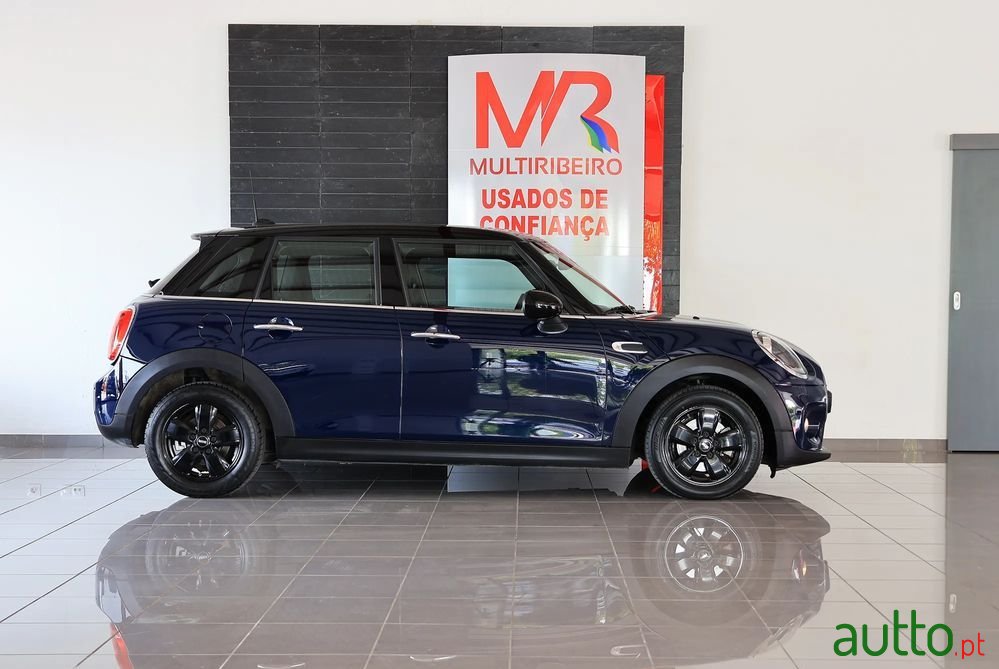 2018' MINI One D 5 Portas photo #5