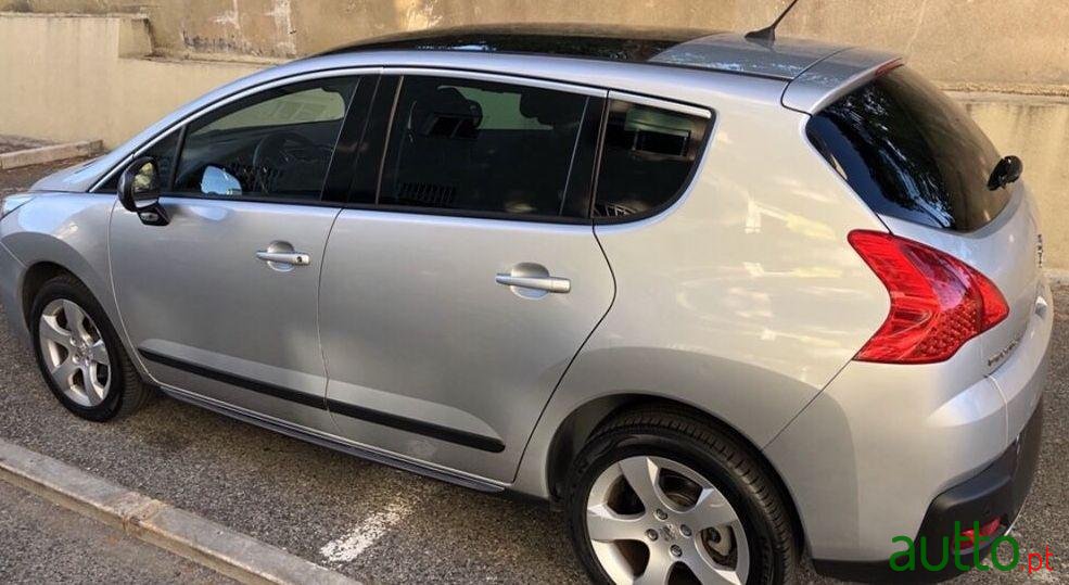 2011' Peugeot 3008 1.6 Hdi Sport Cmp6 photo #2