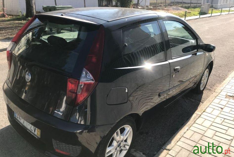 2005' Fiat Punto 1.3 photo #3
