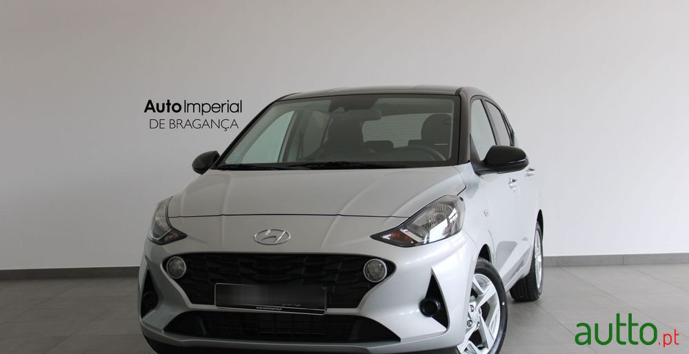 2022' Hyundai i10 1.0 Comfort (Tt) photo #1