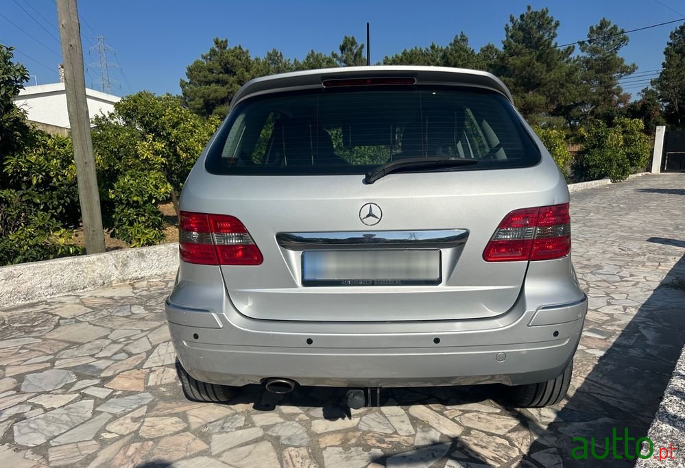 2009' Mercedes-Benz Classe B photo #3