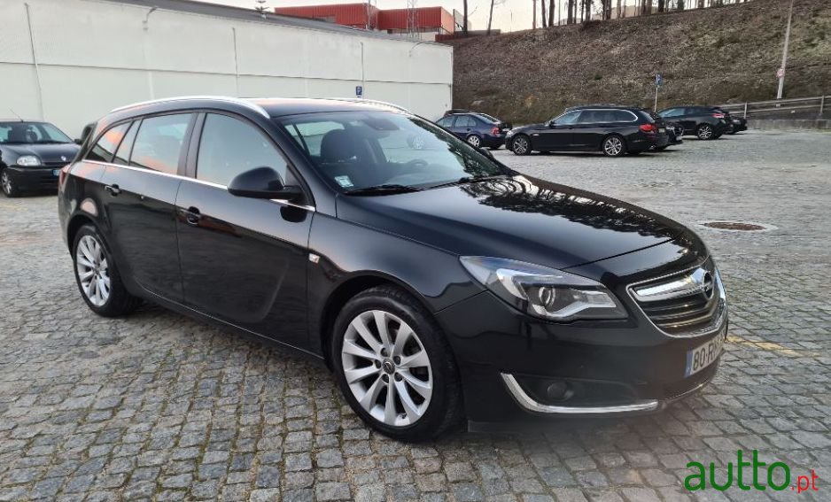 2016' Opel Insignia Sports Tourer photo #2