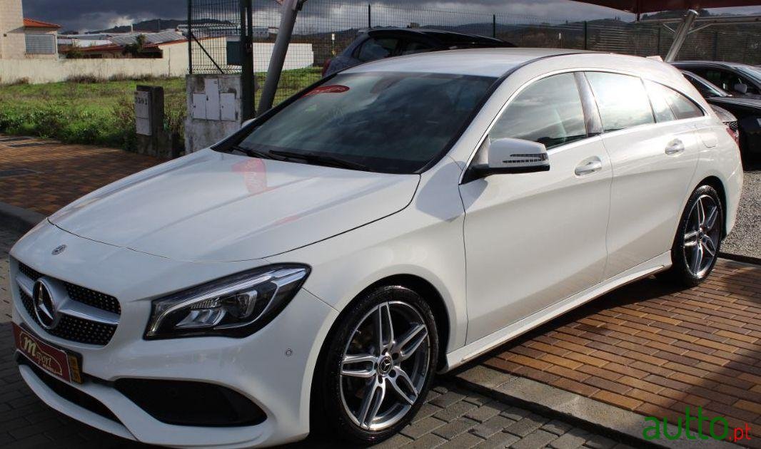 2018' Mercedes-Benz Cla-180 photo #2