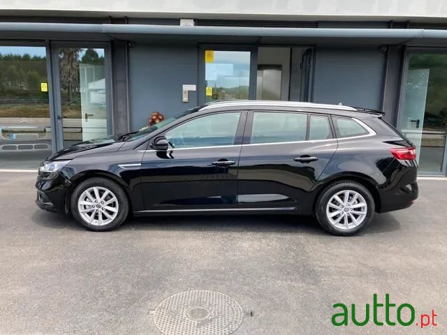 2016' Renault Megane Sport Tourer photo #5