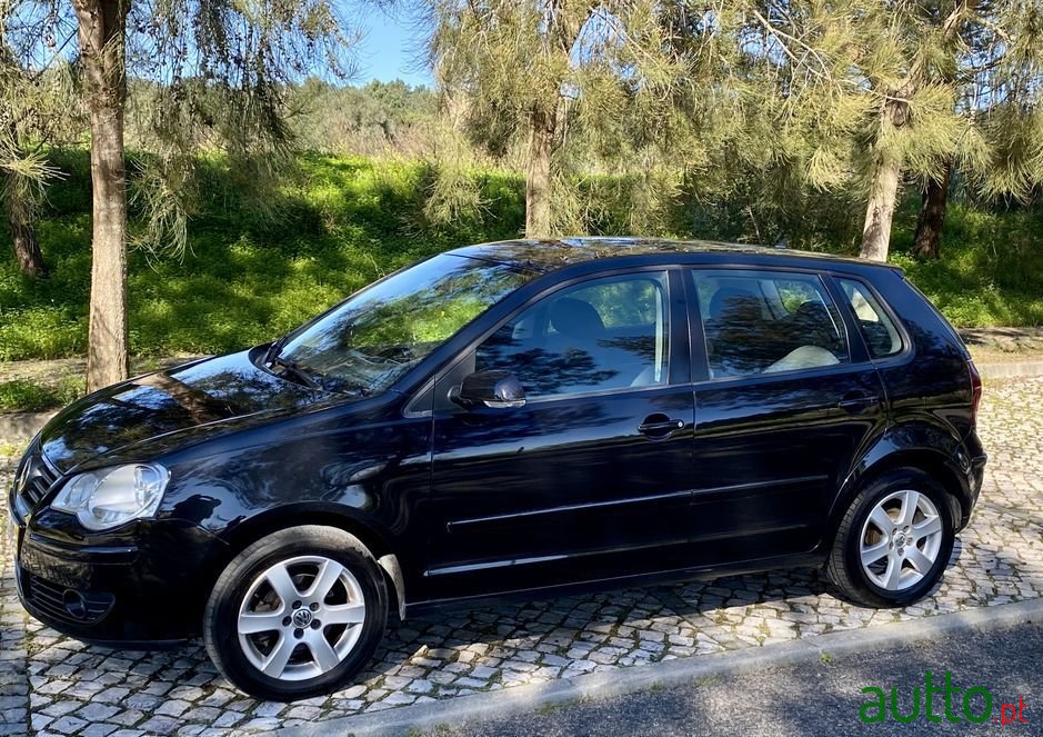 2008' Volkswagen Polo photo #2