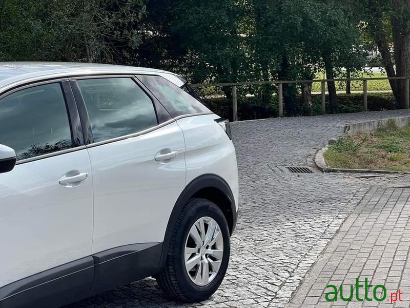 2021' Peugeot 3008 photo #4
