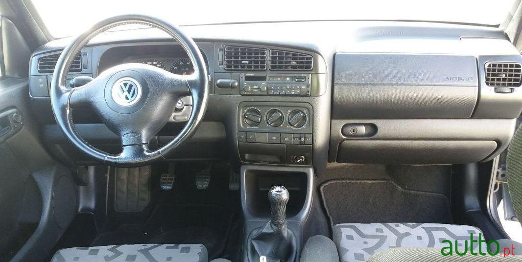 1998' Volkswagen Golf photo #4