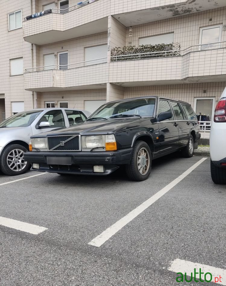 1986' Volvo 740 Estate Gl photo #1