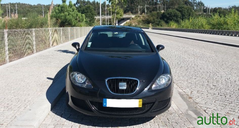 2007' SEAT Leon photo #3