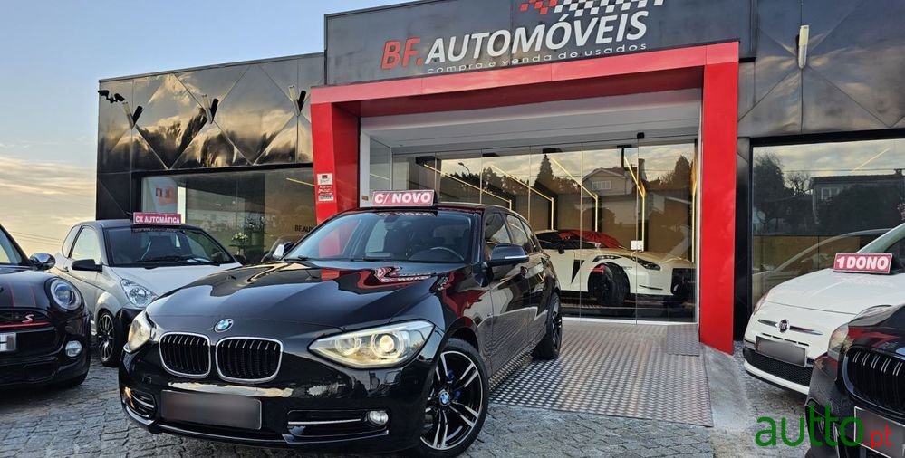 2012' BMW 118 D Line Sport photo #1